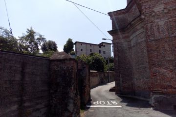 scorcio del Castello da via Medico Rezza